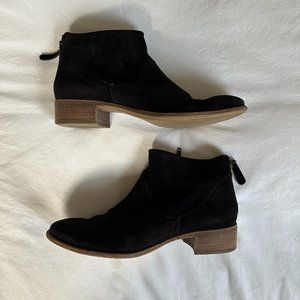 Paul Green Short Suede Booties size 7